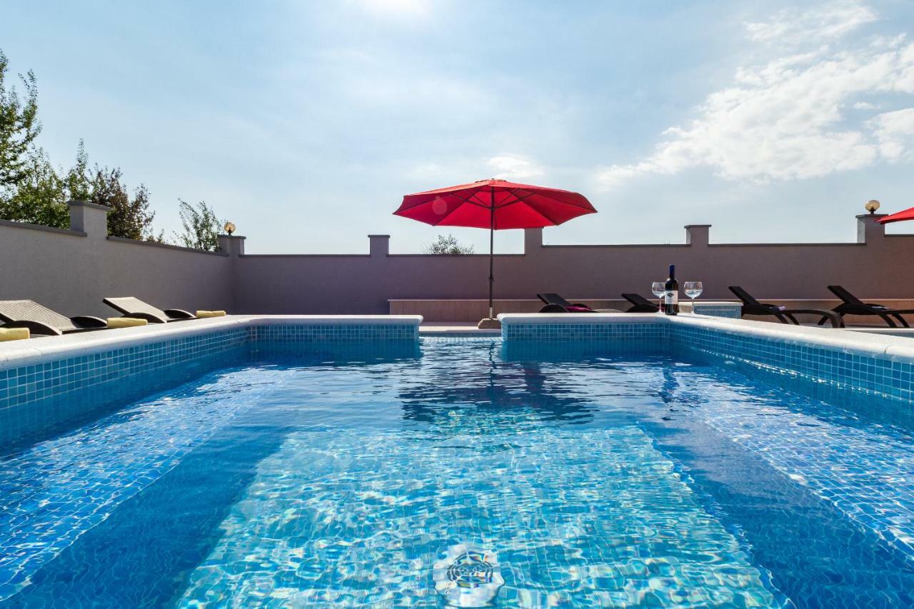 Villa Erica Pula Ngoại thất bức ảnh
