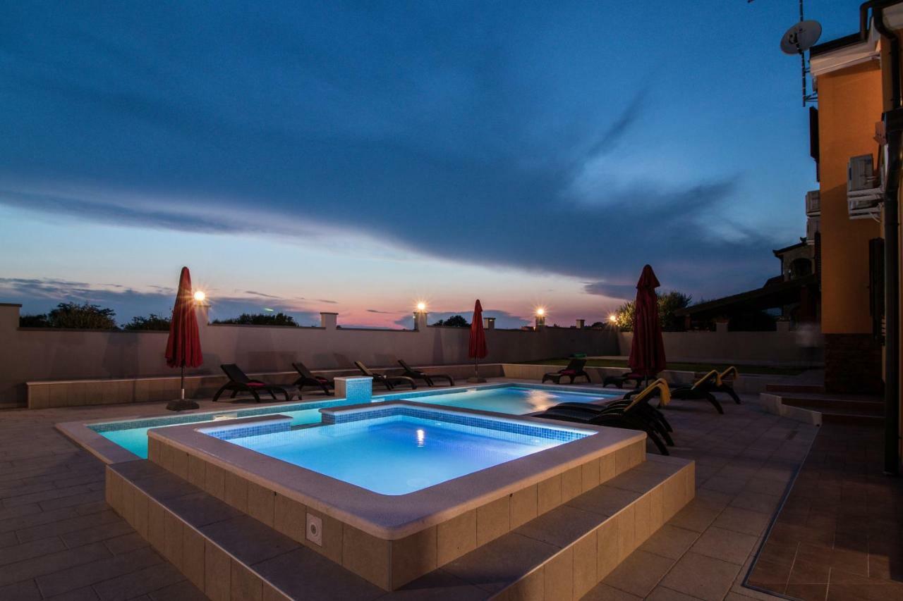 Villa Erica Pula Ngoại thất bức ảnh